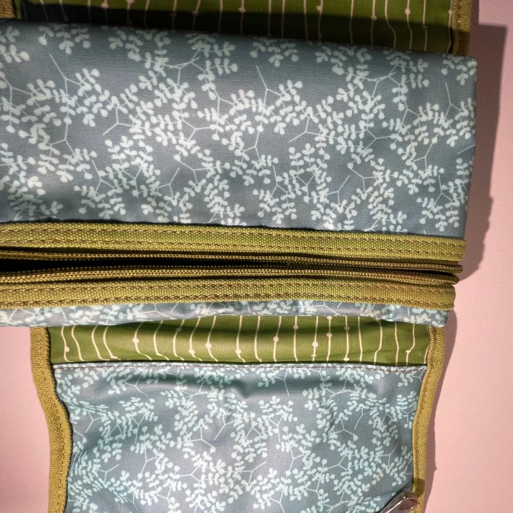 Fossil Cosmetic Bag - Picture 3 of 9